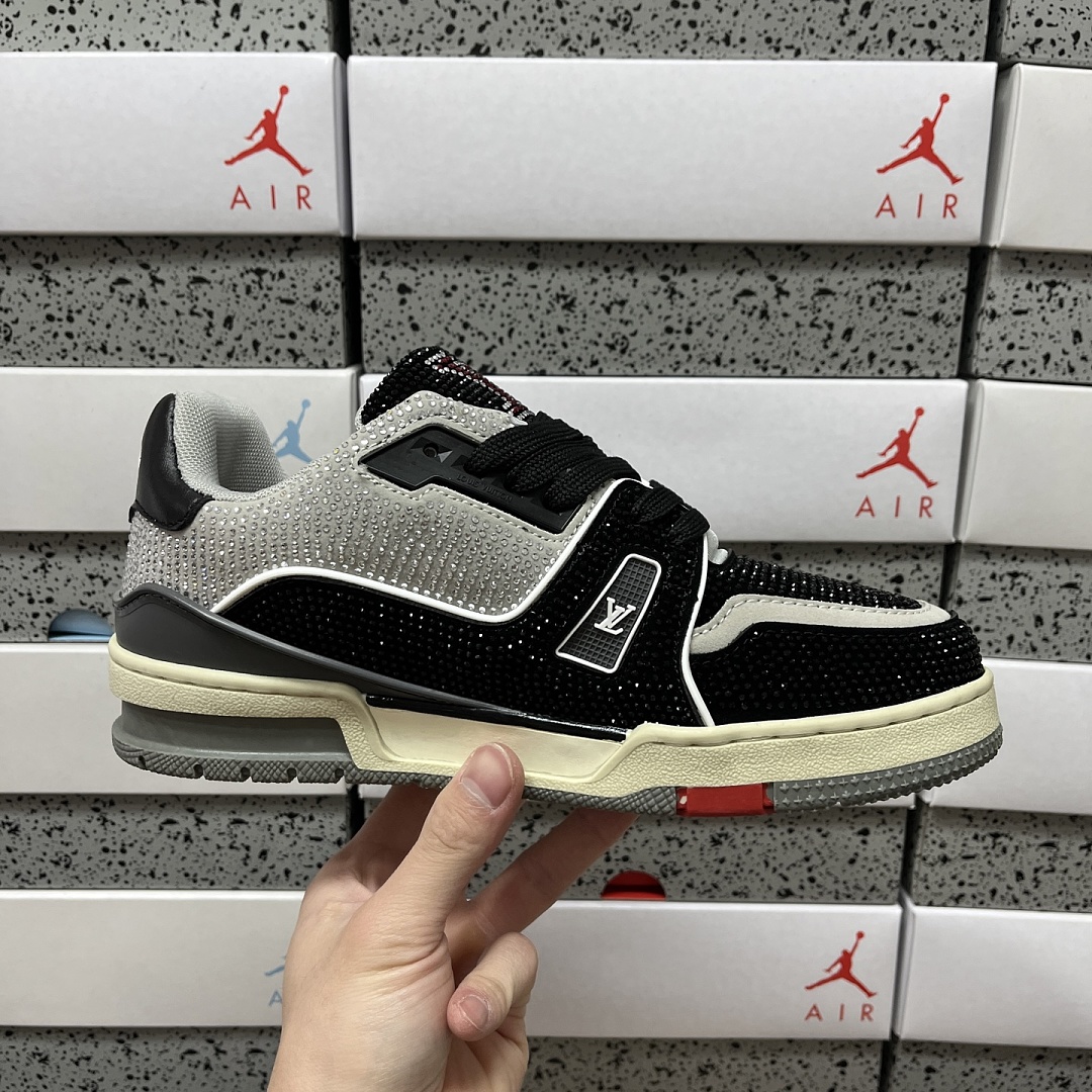 Louis Vuitton Trainer Rhinestone - Image 5