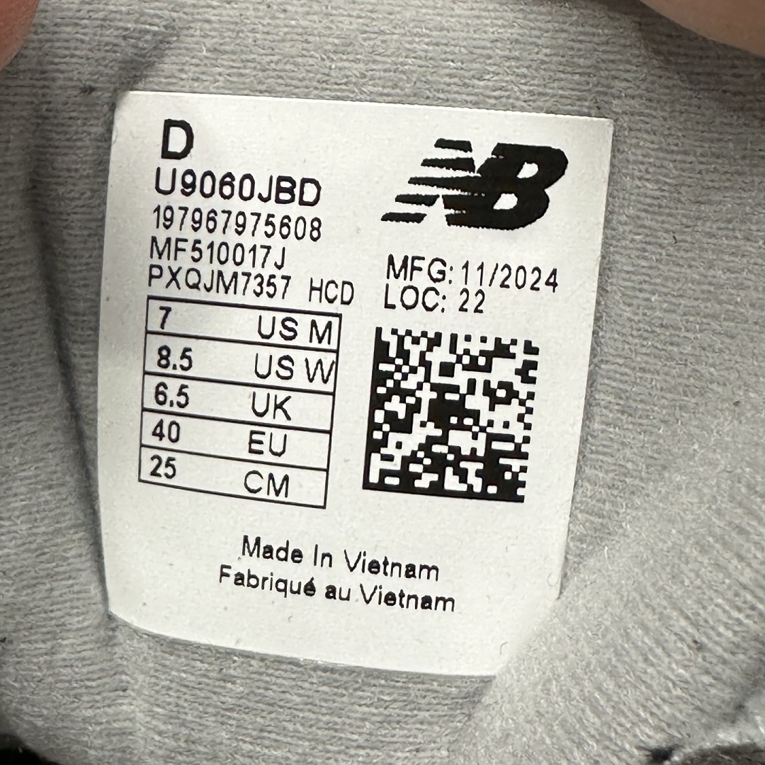 New Balance 9060 - Image 10