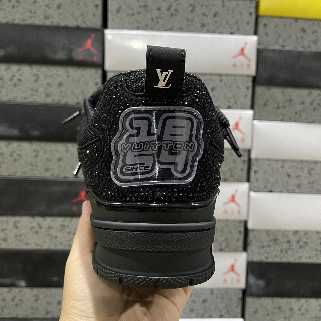 Louis Vuitton Skate Sneaker V3-9 - Image 9