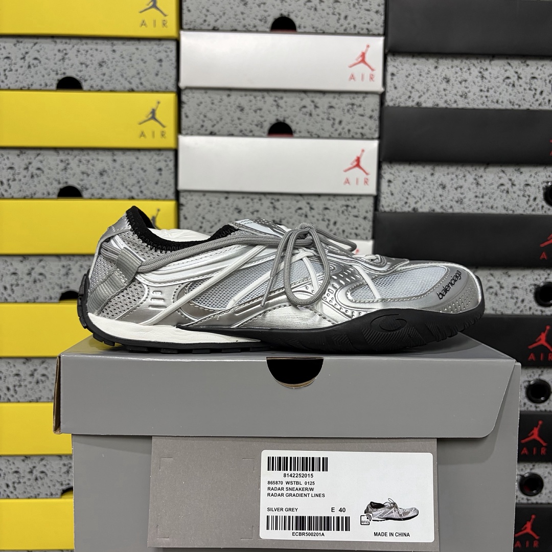 Balenciaga BLCG Radar 25 Gen (Silver)