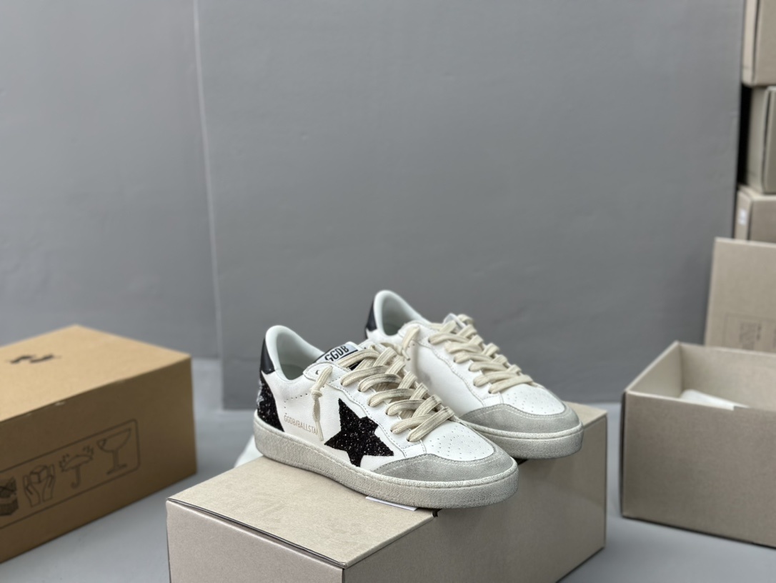 Golden Goose Deluxe Brand Sequin Black Star - Image 9