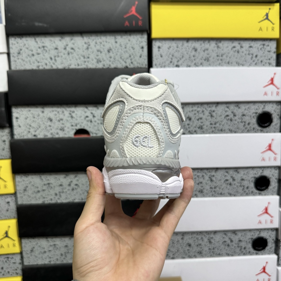 ASICS Gel-NYC Cream Cloud Grey 1203A663-101 - Image 4