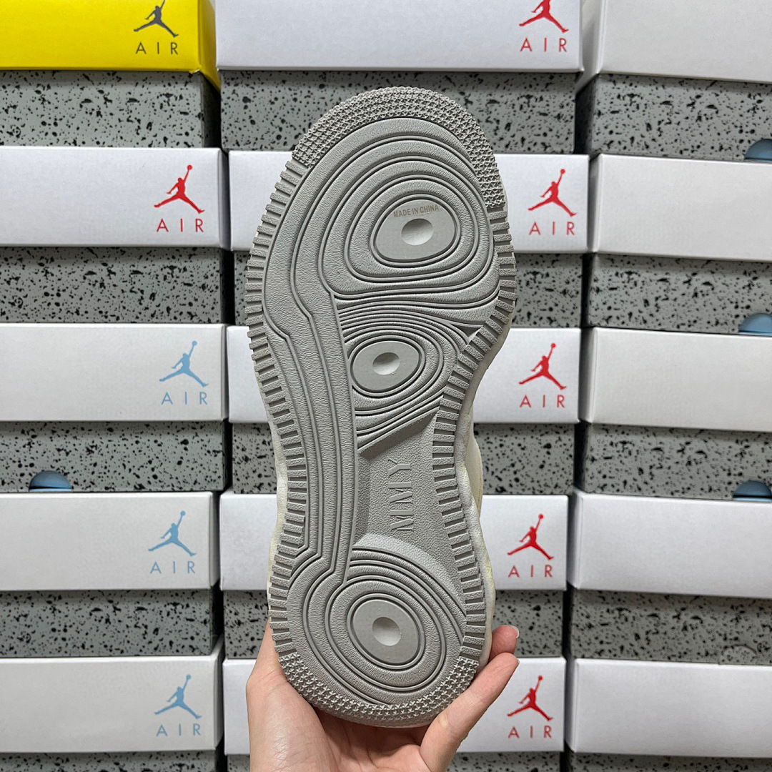 On Running Maison Mihara Yasuhiro NO.770 - Image 3