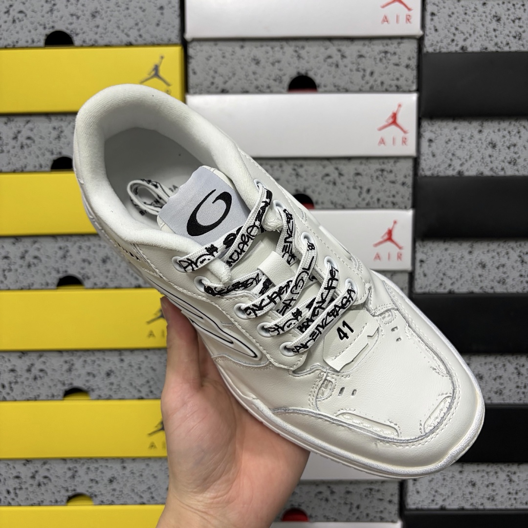 Balenciaga Hamptons Sneakers 9000 - Image 10