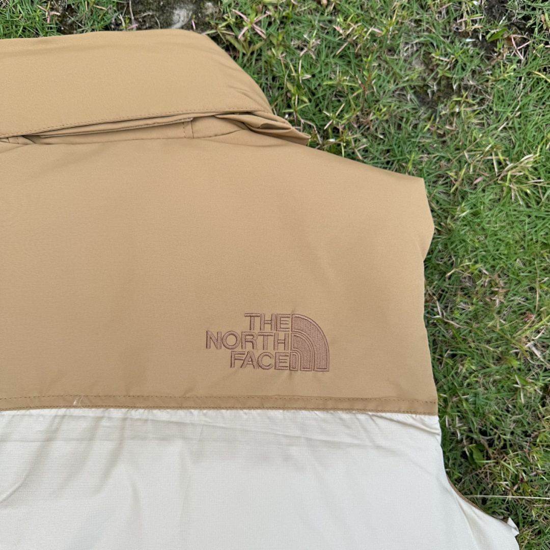 The North Face TNF 1996 Retro Nuptse Vest - Image 3