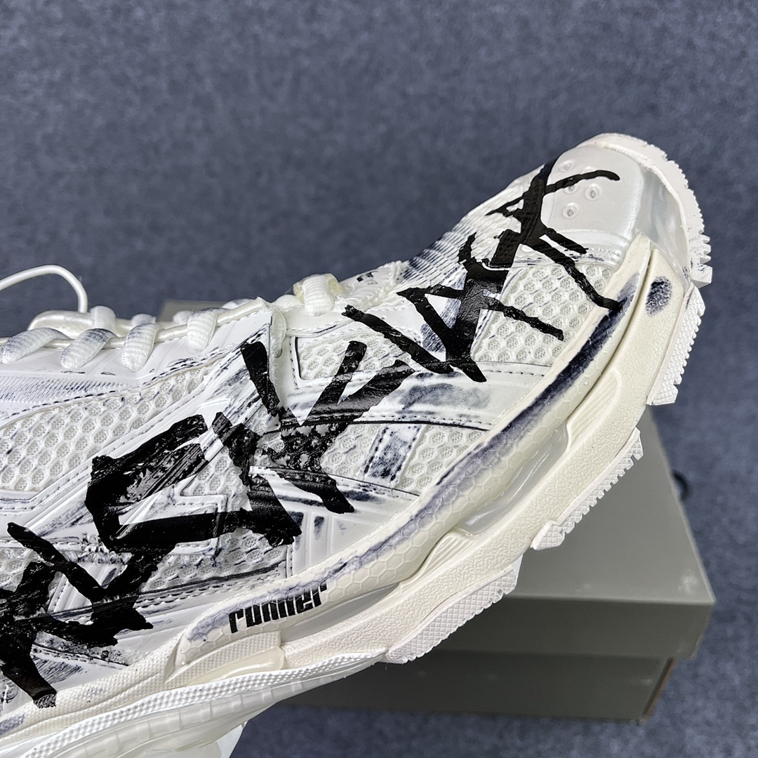 Balenciaga Runner - Image 110