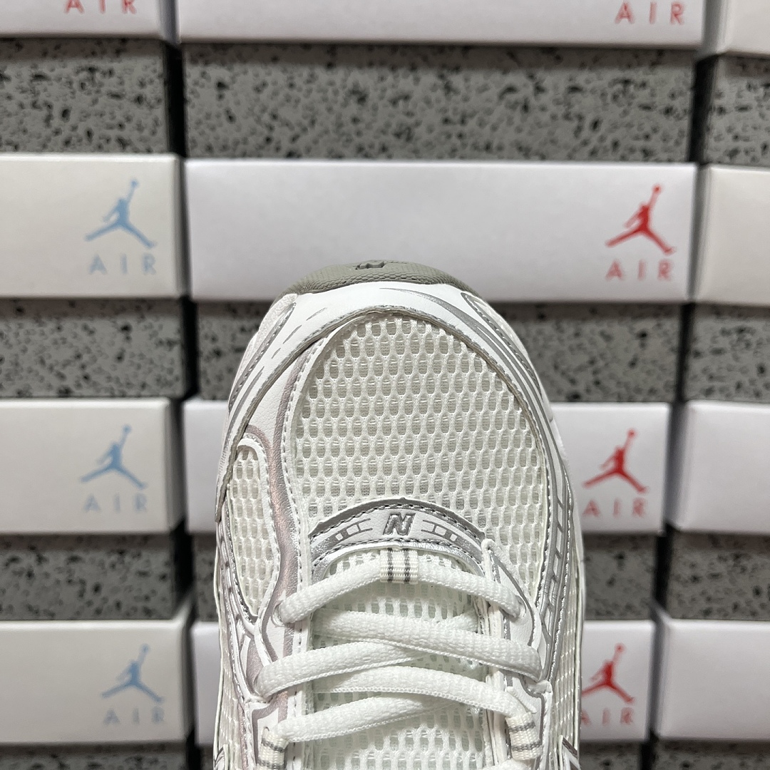 New Balance 740V2 White Silver Reflection - Image 6