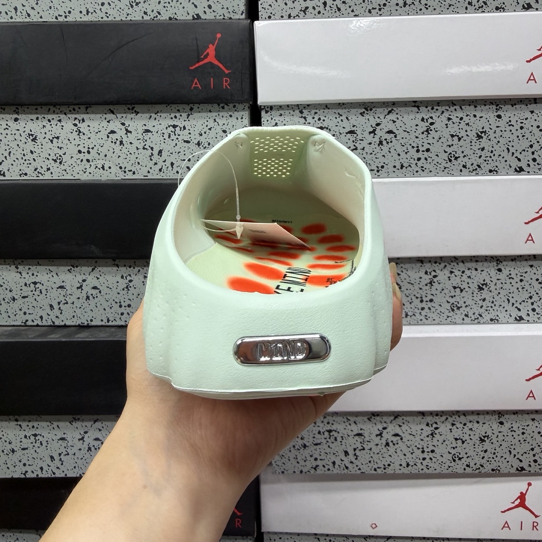 Nike Mind 001 Slide Barely (Green) - Image 6