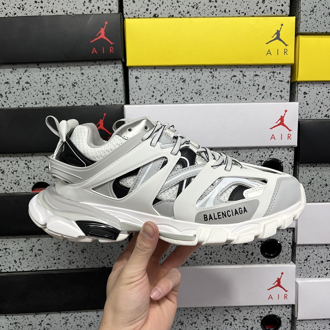 Balenciaga Track 9812 - Image 7