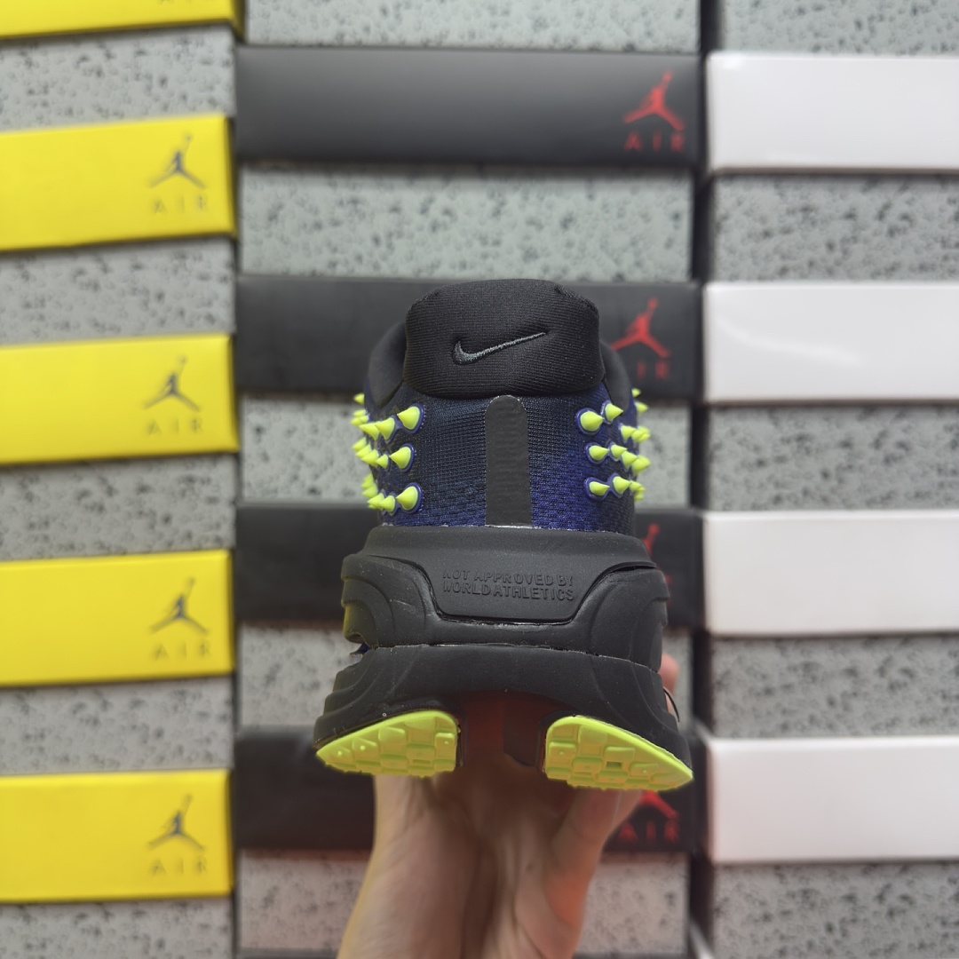 Nike Vomero Premium QS Black Volt Glow - Image 3