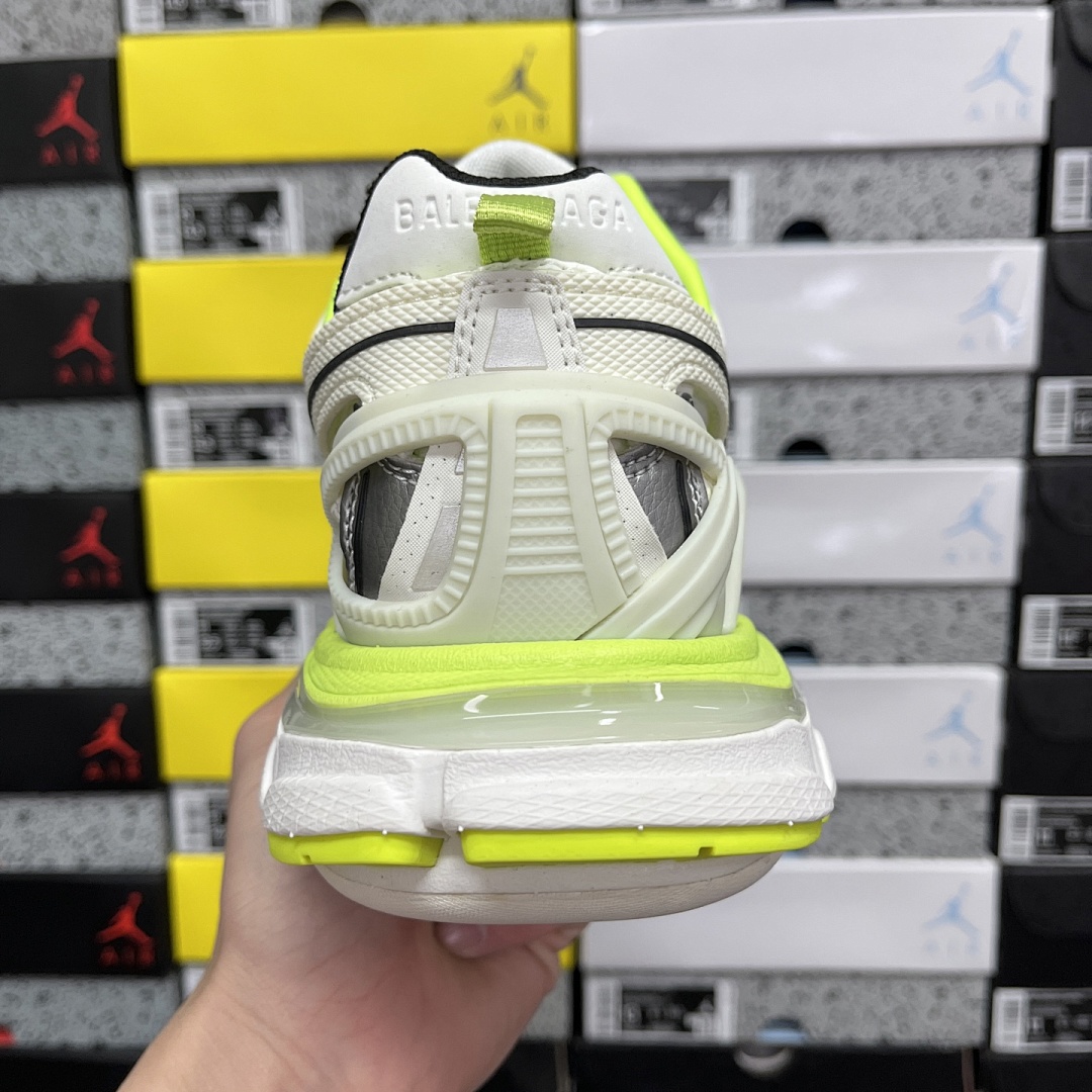 Balenciaga Track 2.0 - Image 38