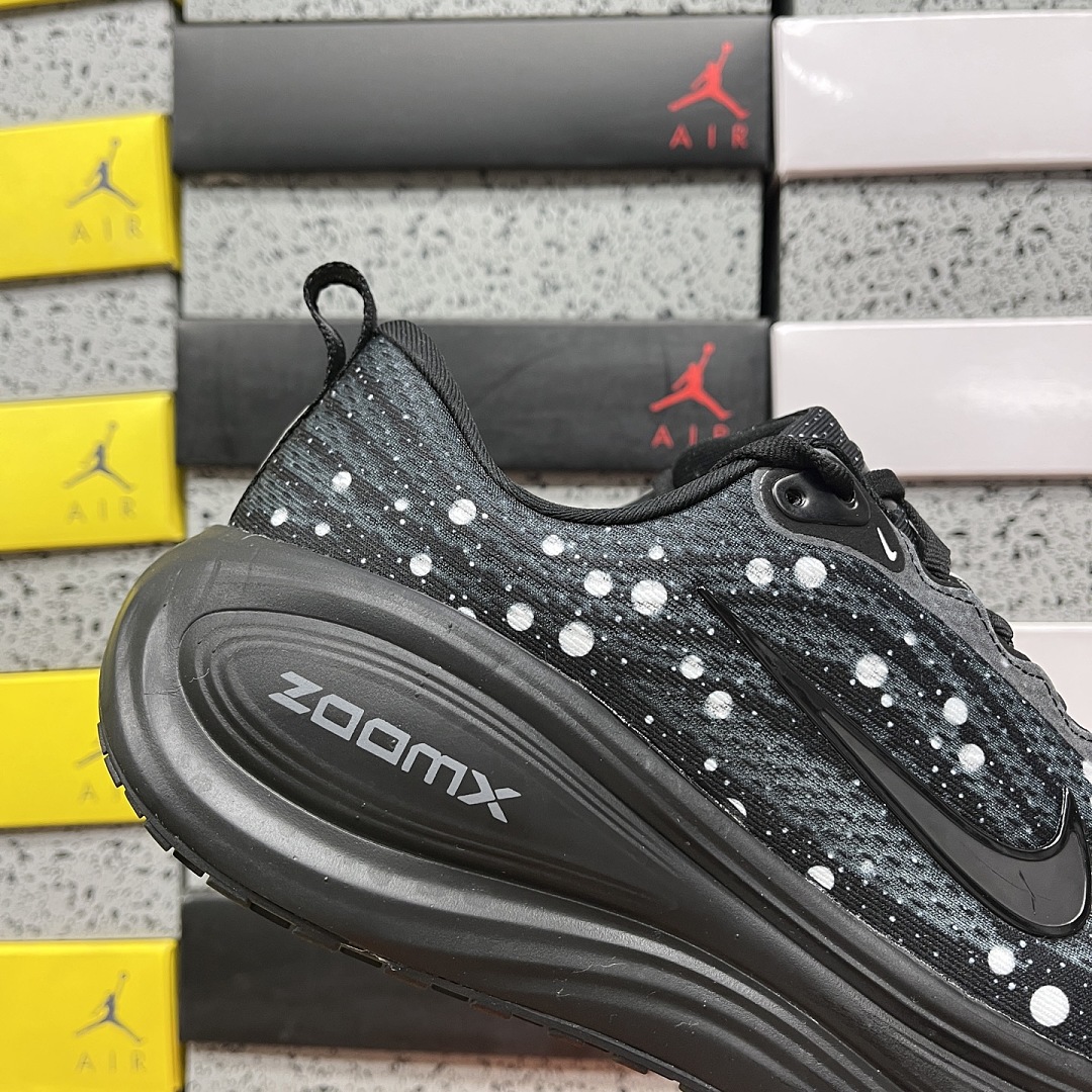 Nike Vomero Plus - Image 2