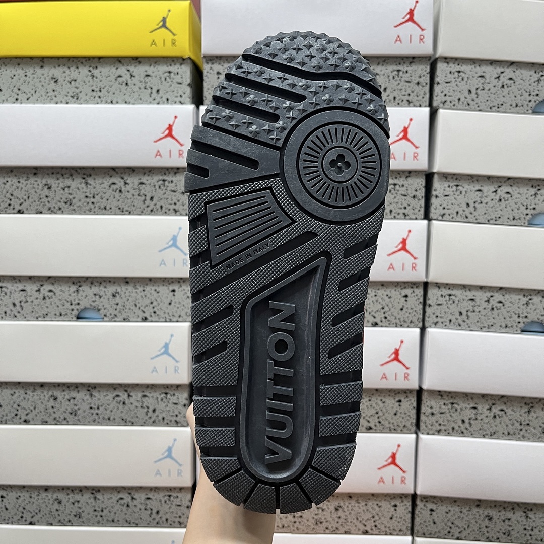 Louis Vuitton Trainer Maxi (Black Silver) - Image 7