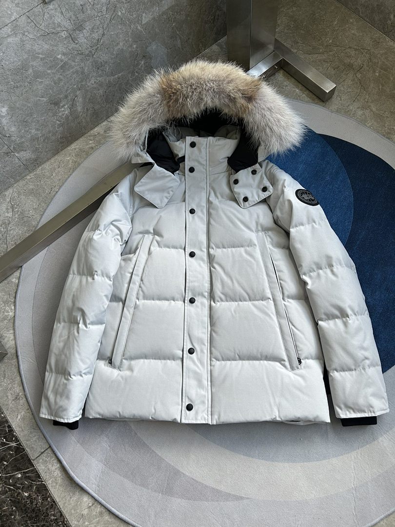Canada Goose Wyndham Parka - Image 55