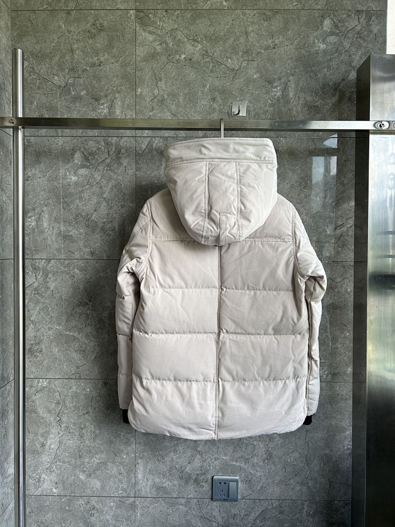 Canada Goose Macmillan Parka Jacket - Image 39