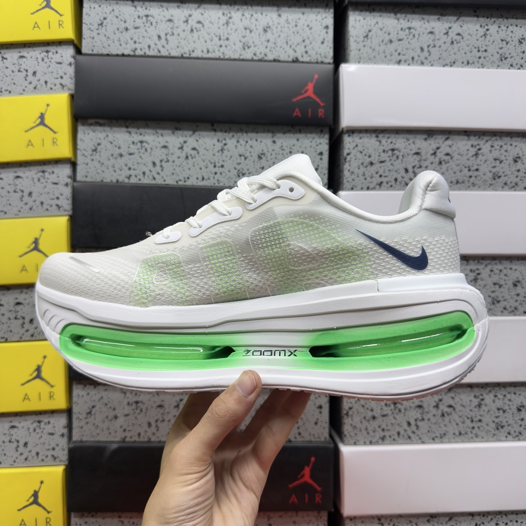 Nike Vomero Premium - Image 4