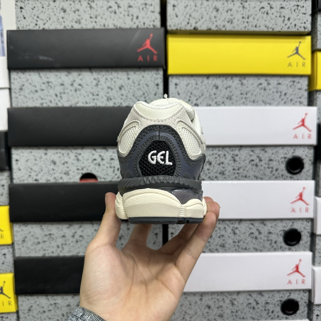 ASICS Gel-NYC White Smoke Grey 1203A383-111 - Image 4