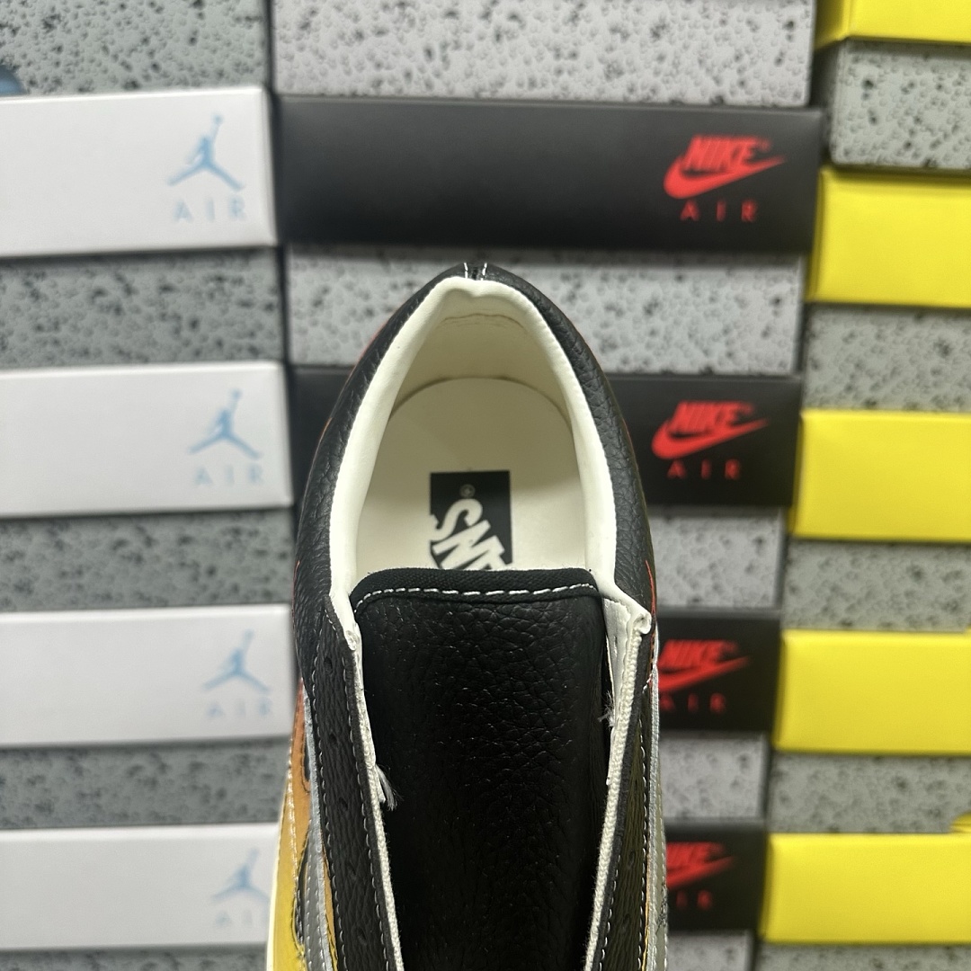 Vans LX Old Skool Archive Flame Black V - Image 4