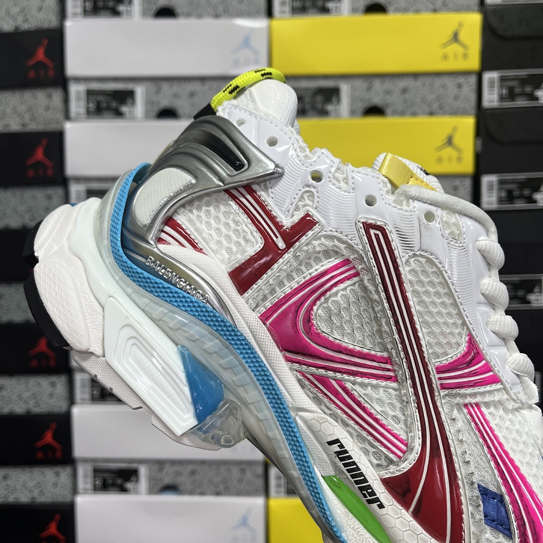 Balenciaga BLCG Runner 7.5 - Image 9