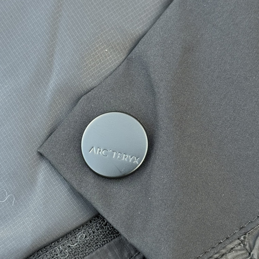 Arc'teryx Macai Jacket (Black) - Image 11