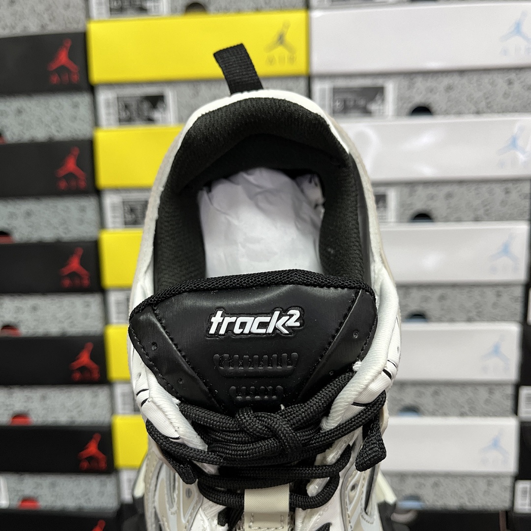 Balenciaga Track 2.0 - Image 27