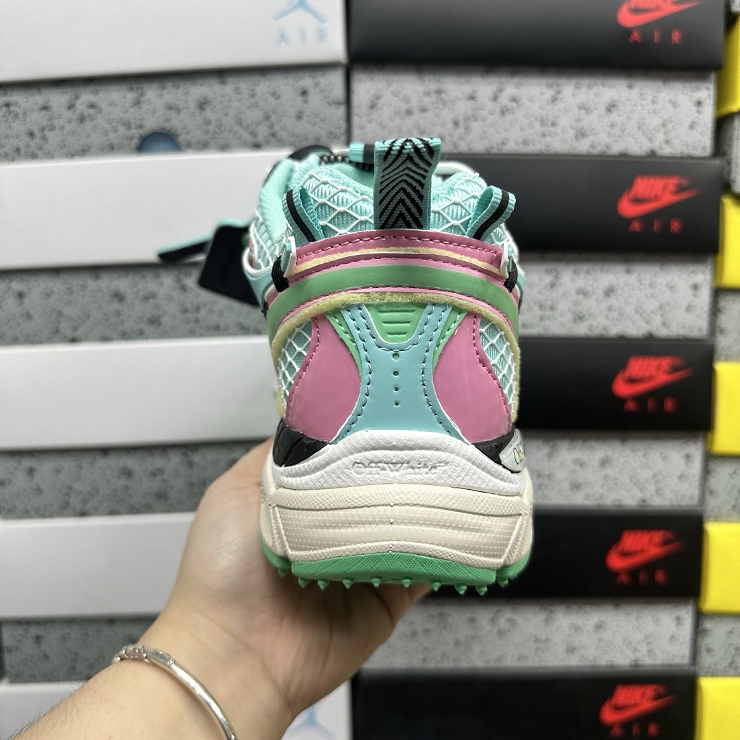 Off-White Be Right Back - Image 3