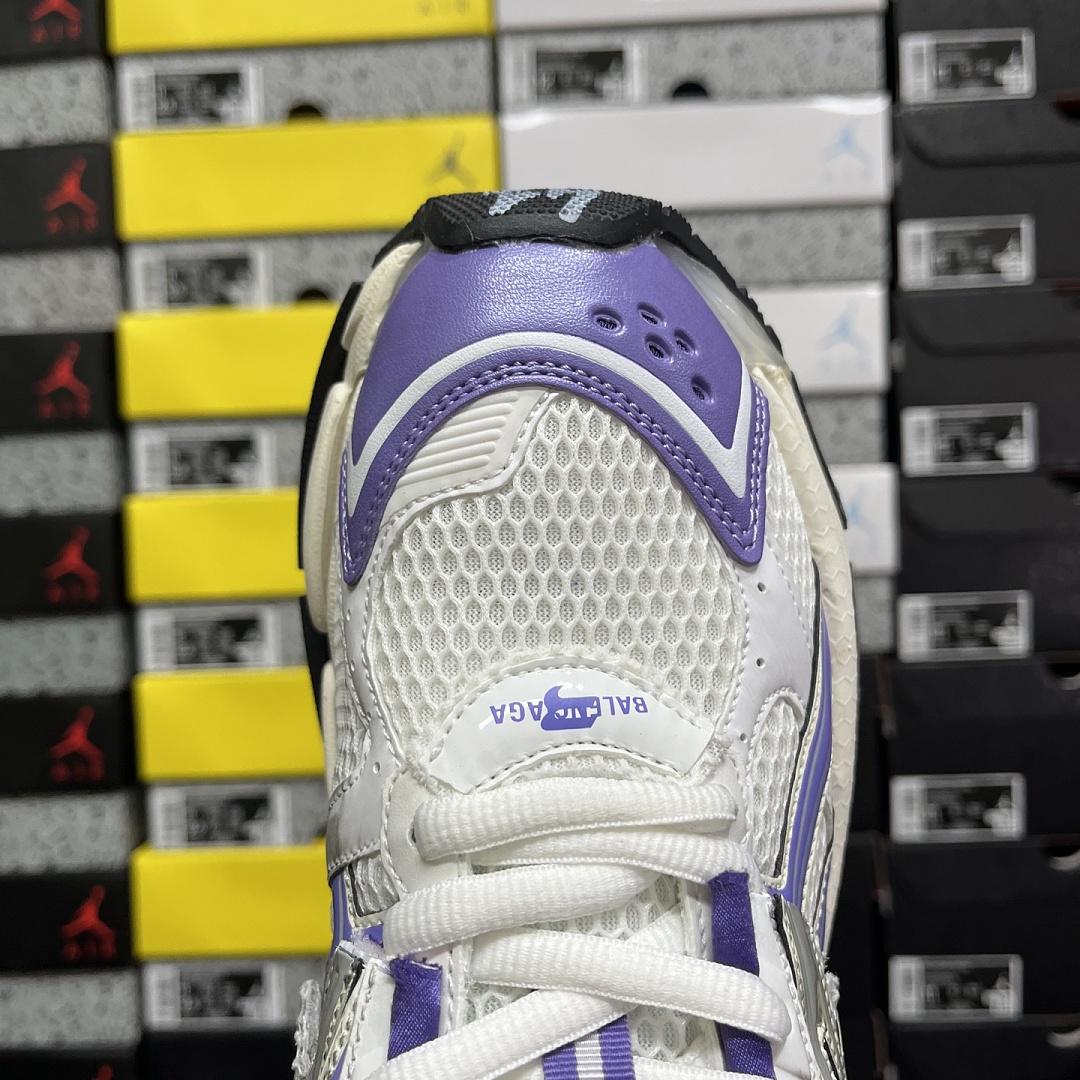 Balenciaga BLCG Runner 7.0 - Image 9
