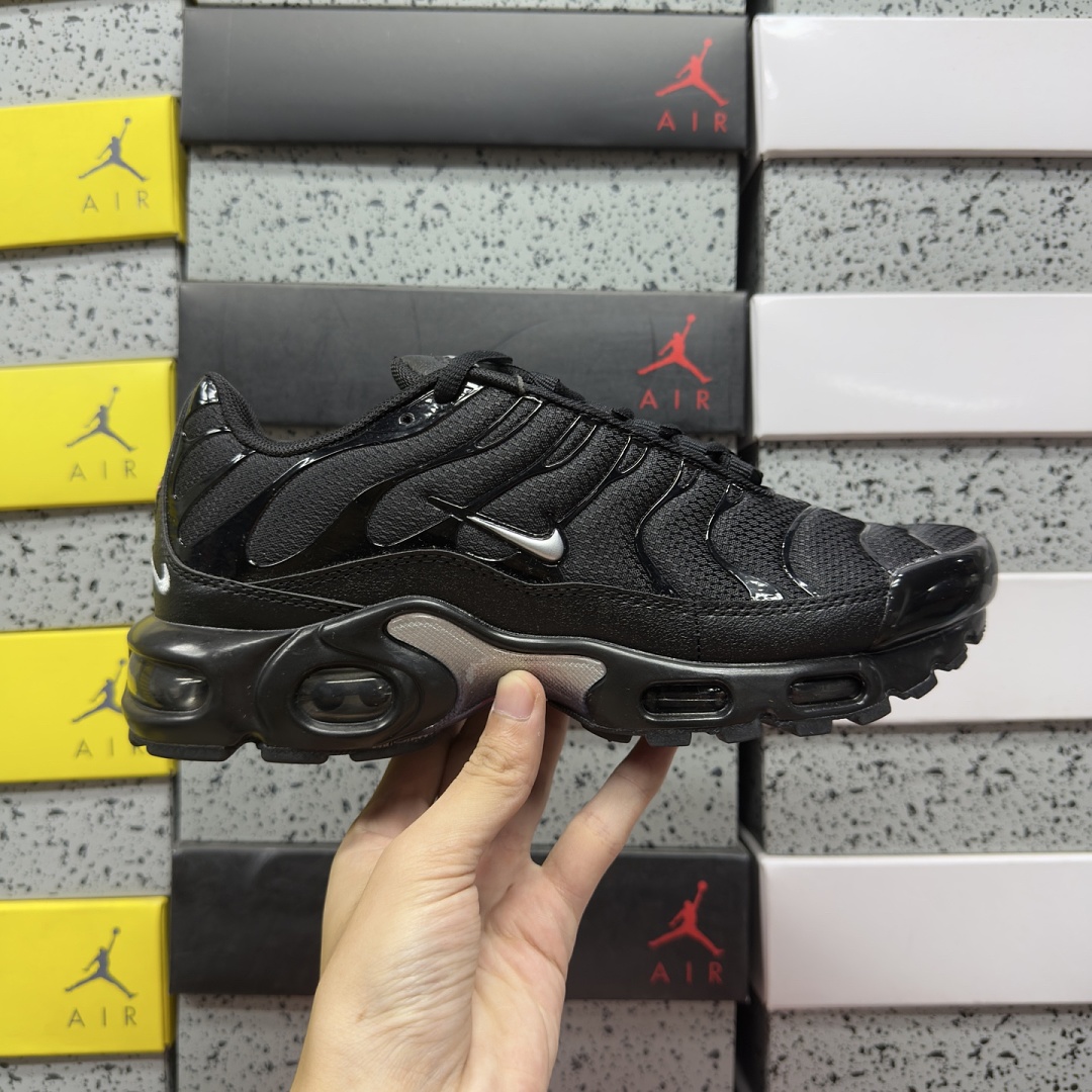 Nike Air Max Plus Mini Swoosh Black Silver DX8971-001 - Image 3
