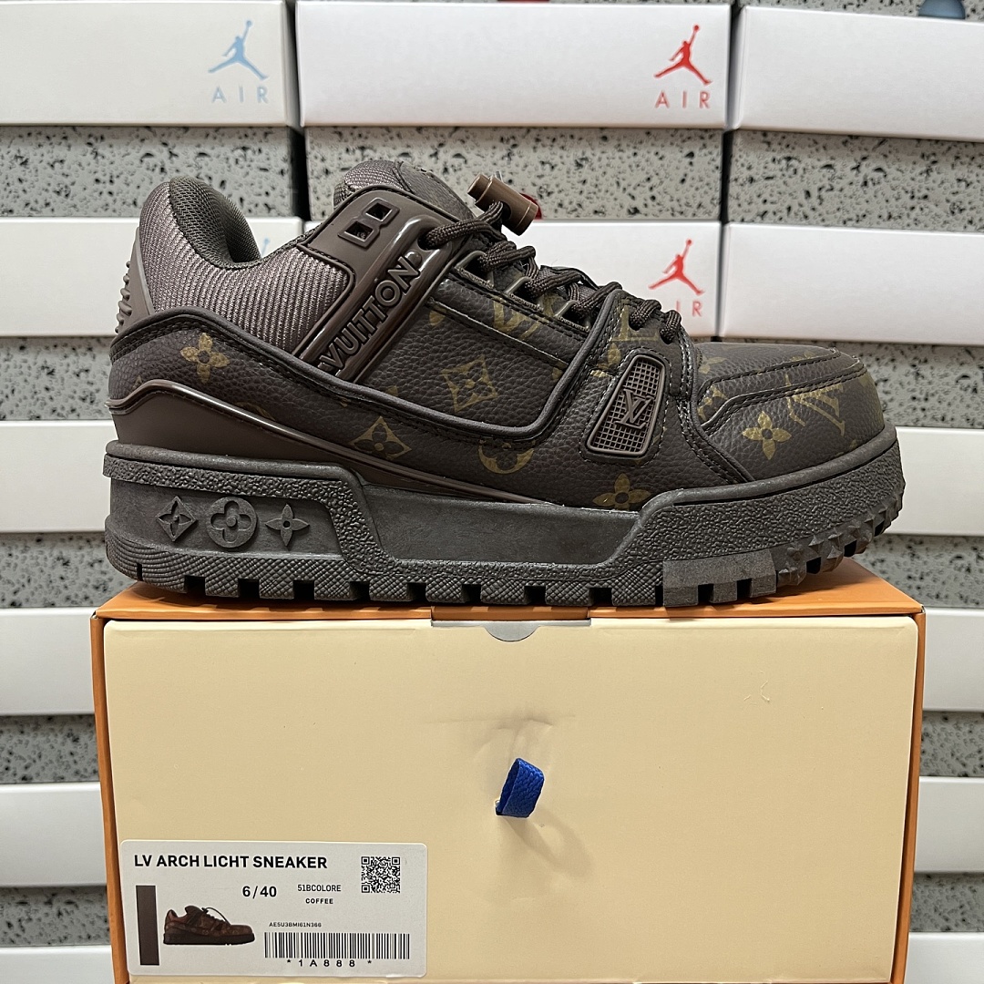 Louis Vuitton Trainer Maxi Brown Print