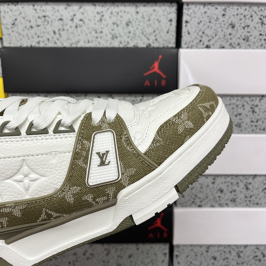 Louis Vuitton Trainer 1-12 - Image 2