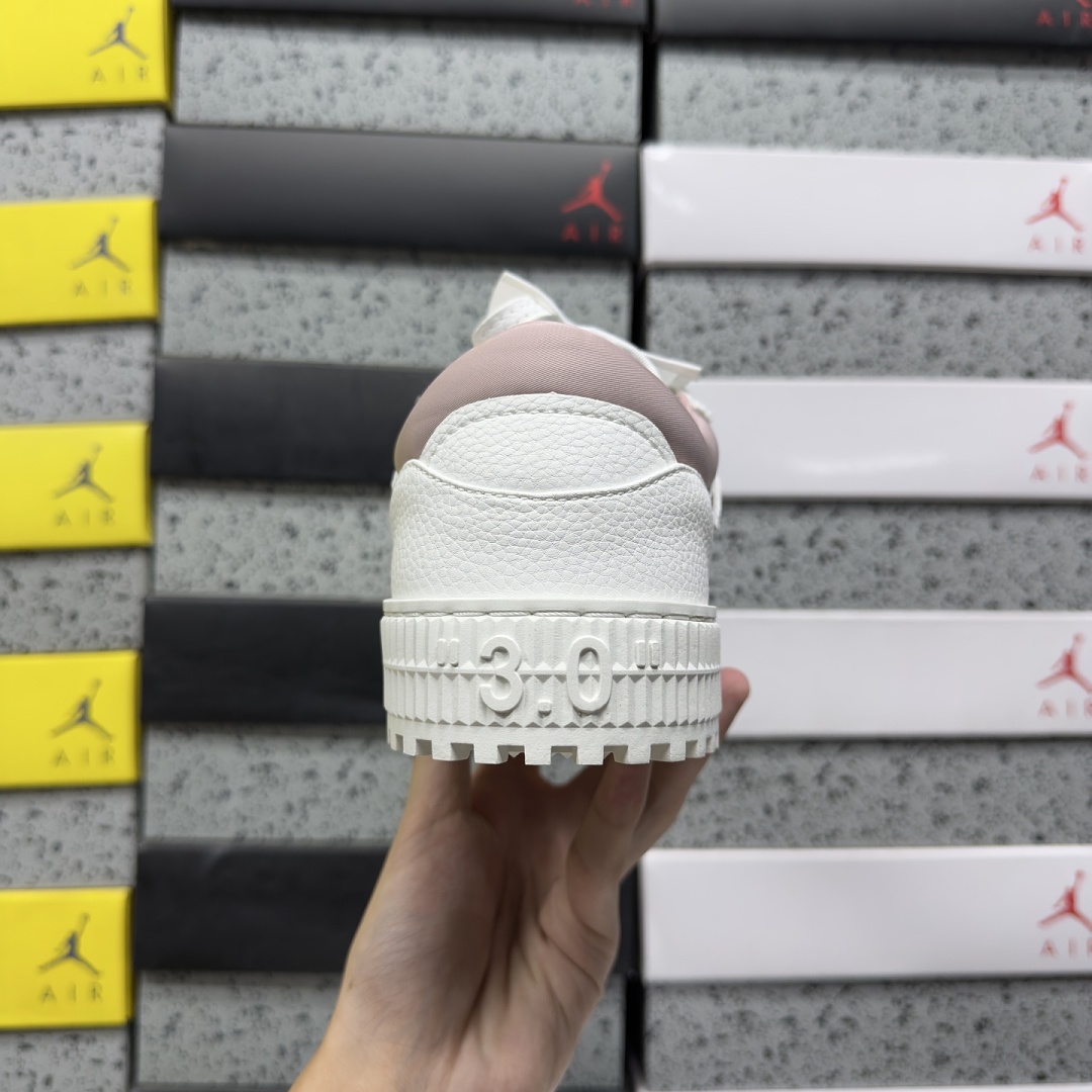 Off-White 3.0 Off Court Low - Image 6