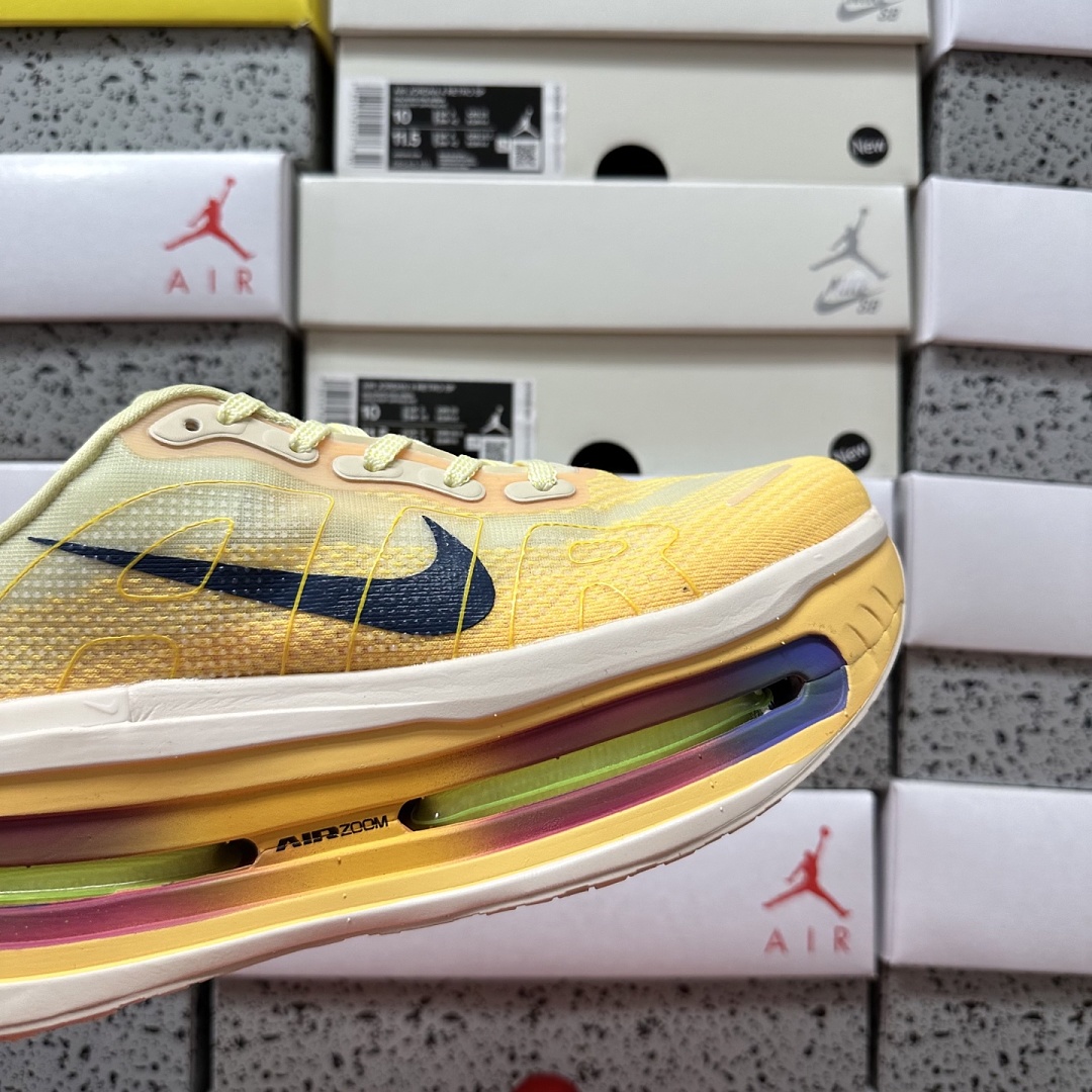 Nike Vomero Premium Alabaster HQ2050-701 - Image 2