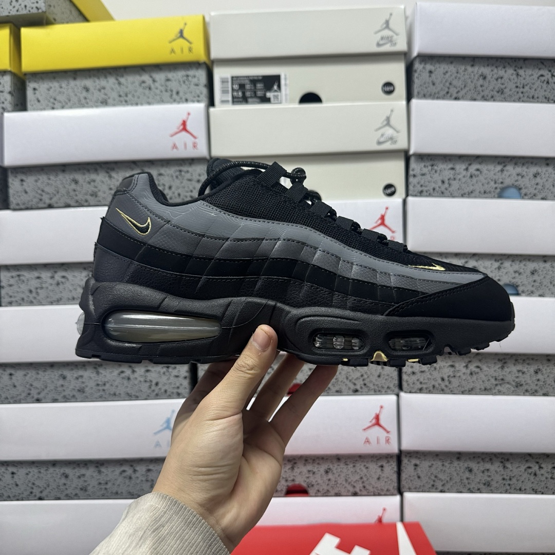 Nike Air Max 95 OG Big Bubble Batman - Image 7