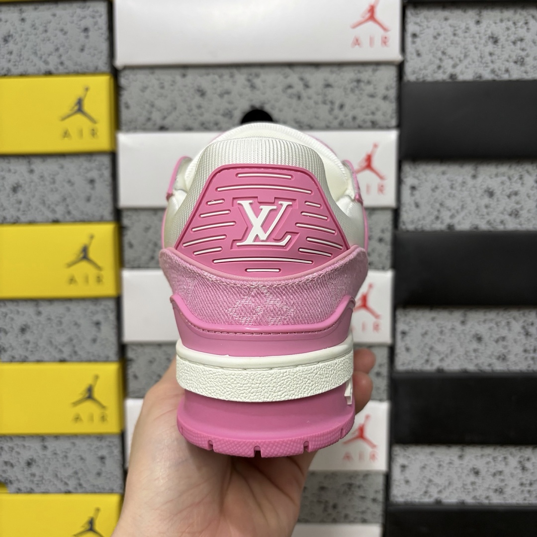 Louis Vuitton Trainer - Image 5