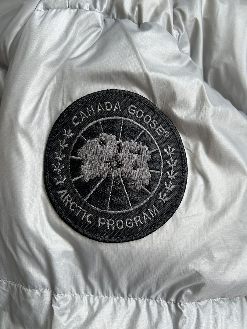 Canada Goose Crofton Puffer Jacket - Image 35