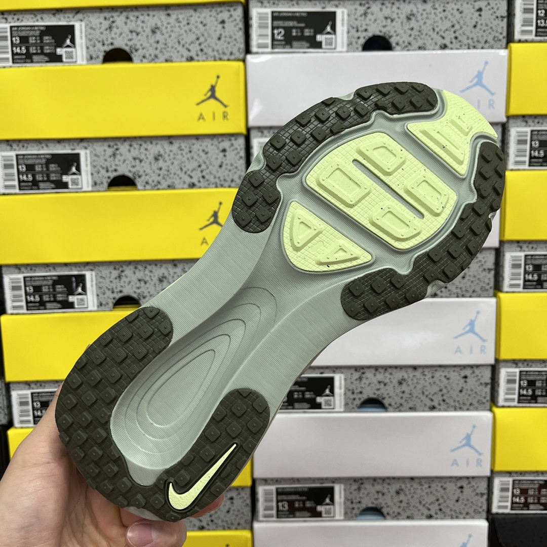 Nike Zoom Vomero - Image 6