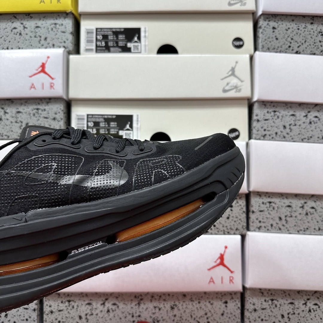 Nike Vomero Premium HQ2050-622 - Image 10