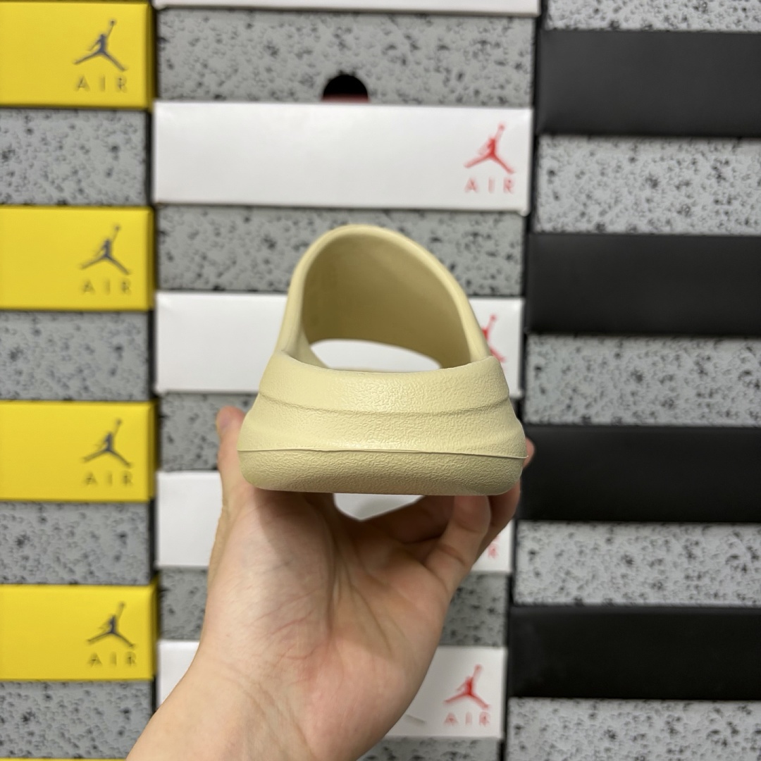 Adidas Yeezy Slide Bone Slides (Matte) - Image 6
