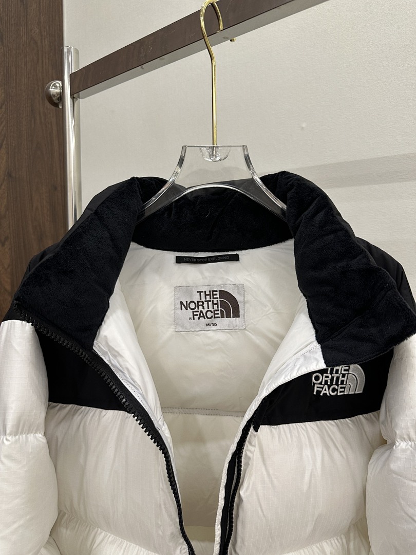 Chanel The North Face White Label Novelty Nuptse Down Jacket (Asia Sizing) - Image 35