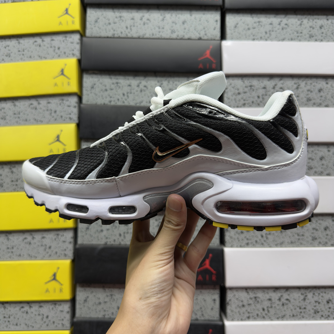 Nike Air Max Plus White Black Metallic Pewter - Image 9