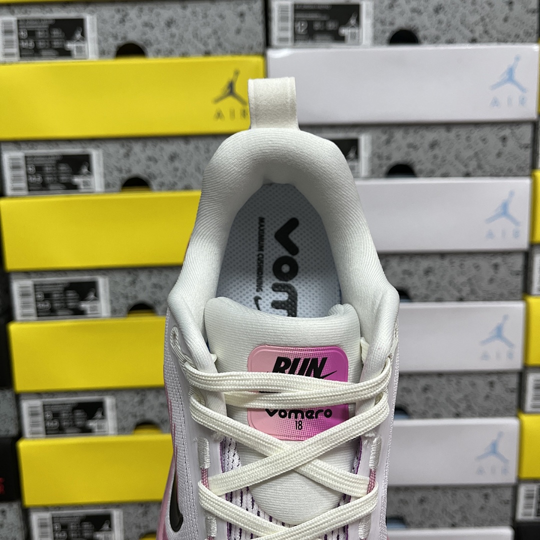 Nike Zoom Vomero - Image 10