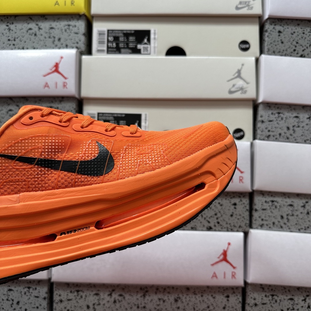 Nike Vomero Premium HQ2050-660 - Image 3