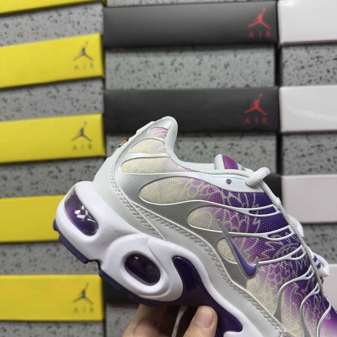 Nike Air Max Plus 105-504 - Image 9