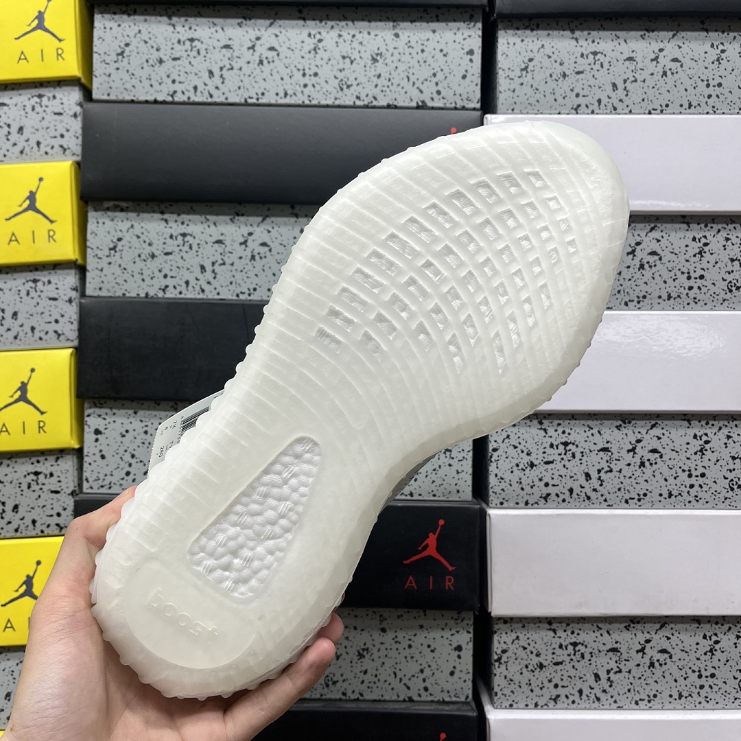 Adidas Yeezy Boost 350 V2 Ice Blue Starry - Image 4