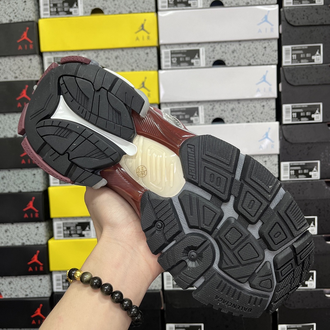 Balenciaga BLCG Runner 7.0 - Image 8