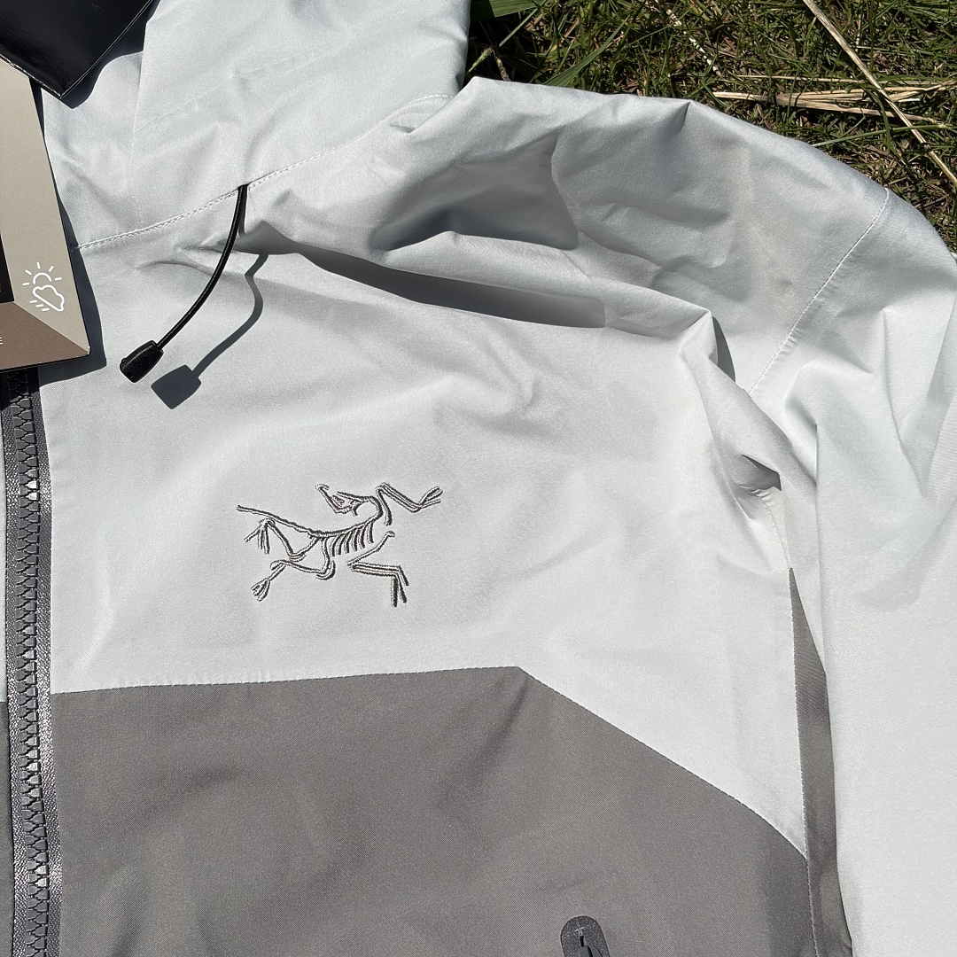 Arc'teryx Beta AR - Image 2