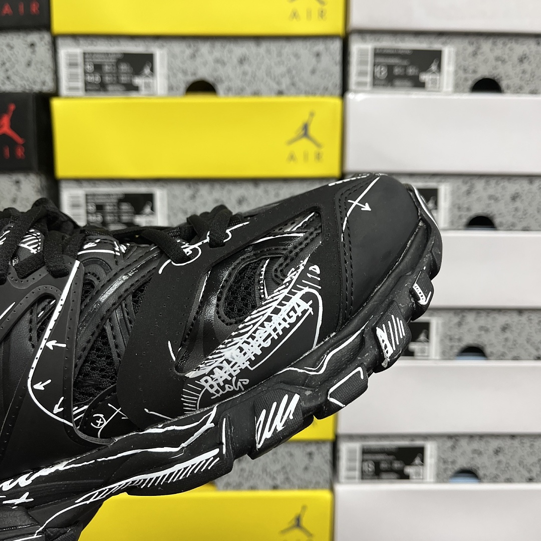 Balenciaga BLCG Track 3.0 - Image 2