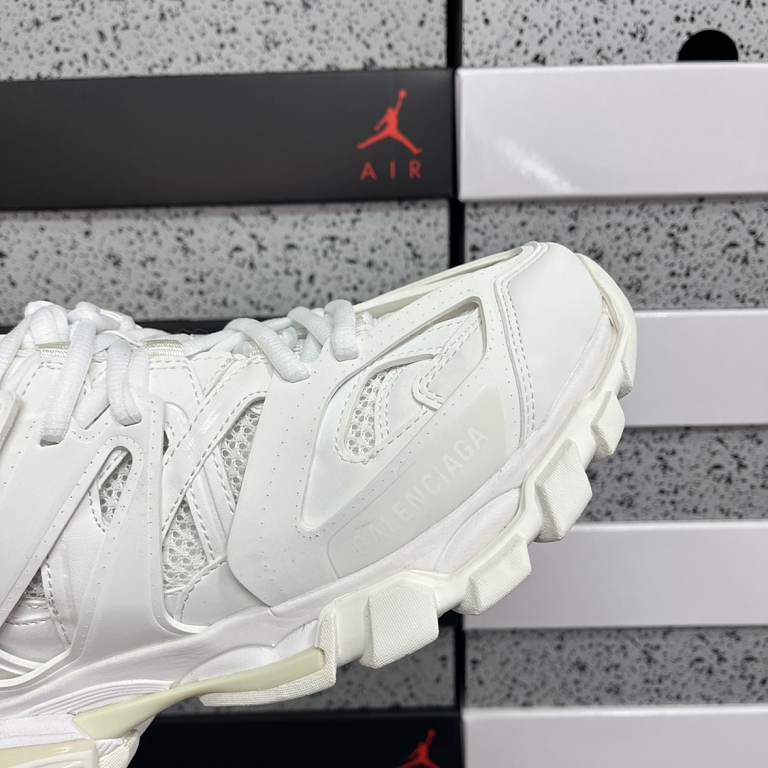 Balenciaga Track - Image 3