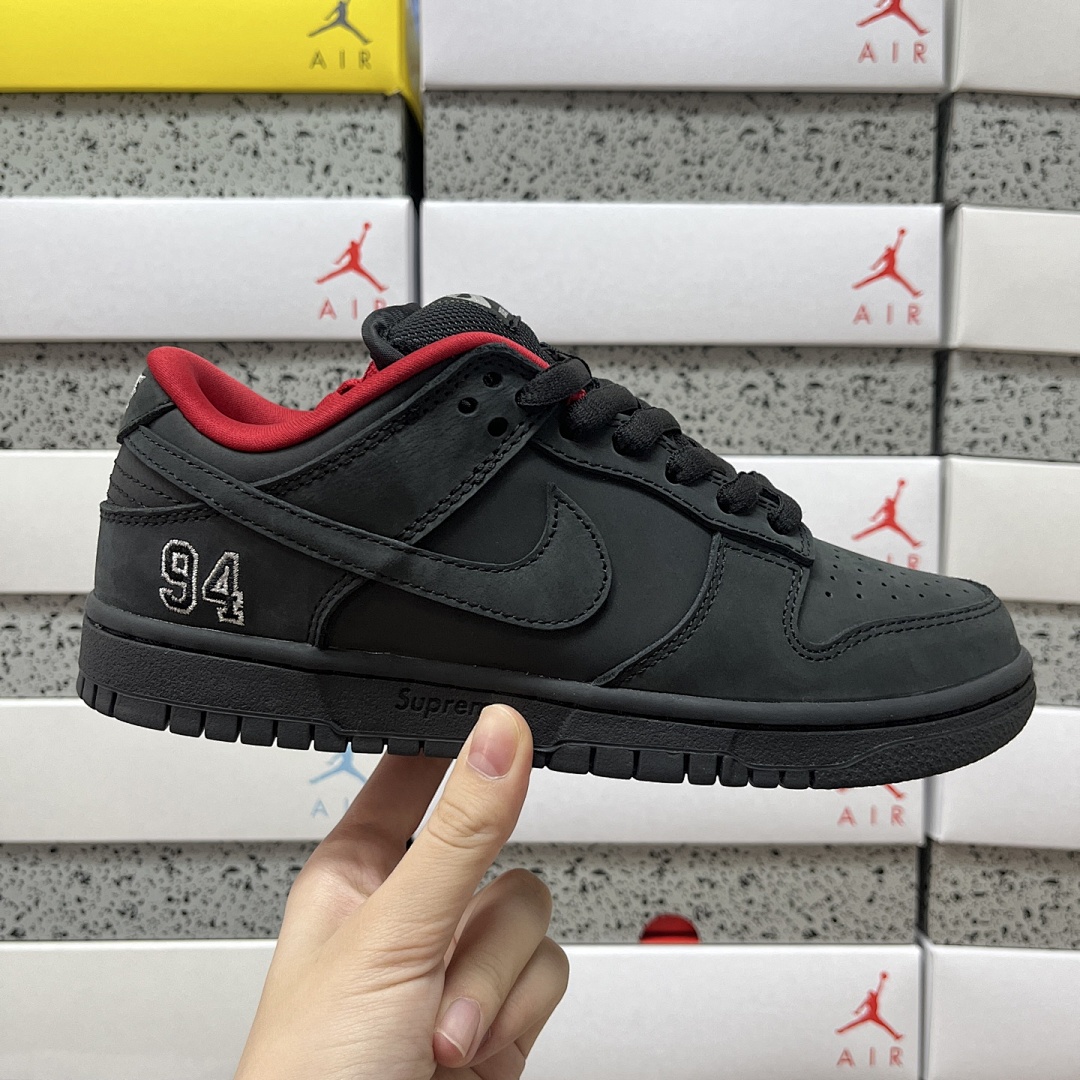 Nike SB Dunk Low Supreme Collab (Black 94) - Image 5