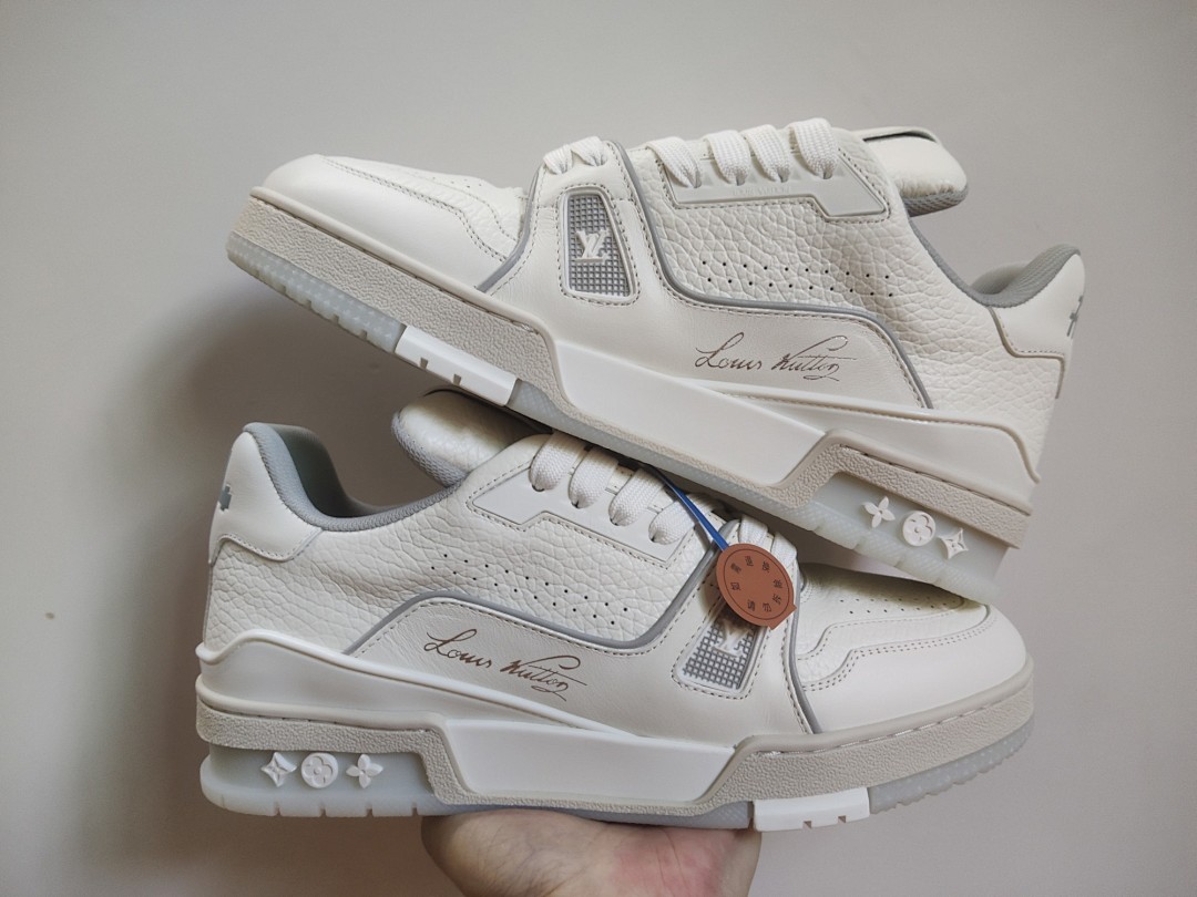 Louis Vuitton LV Trainer White Signature - Image 7